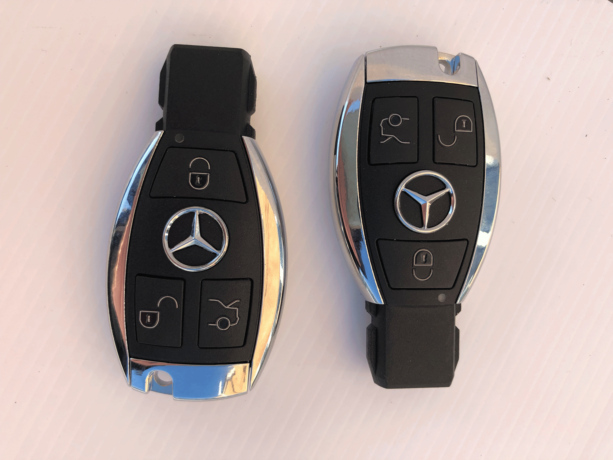Car key and spare car key