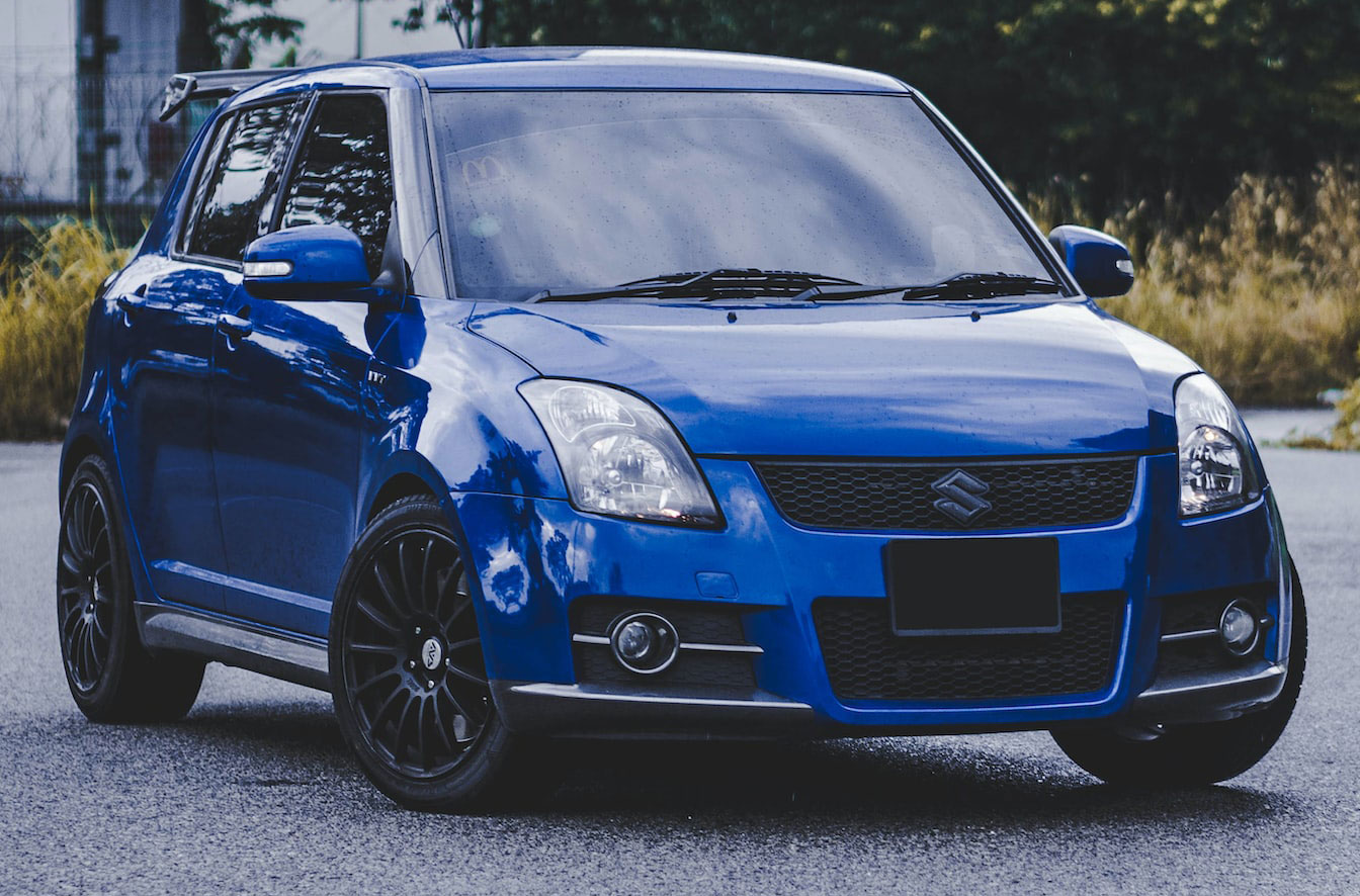 Suzuki blue car